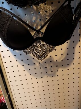 Black Lace Detail Push-Up Bra